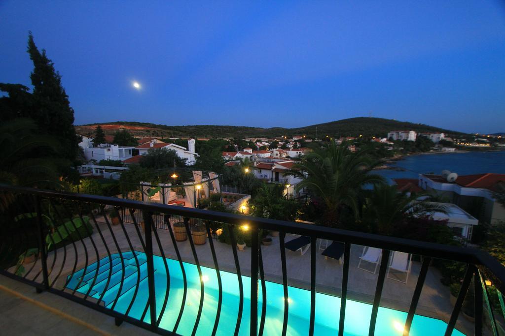 Limonlu Ev Ardic Hotel Alaçatı Buitenkant foto